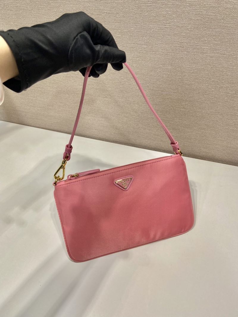 Pra*a hobo bags